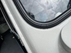 109- マツダ K360 フロントガラスゴム