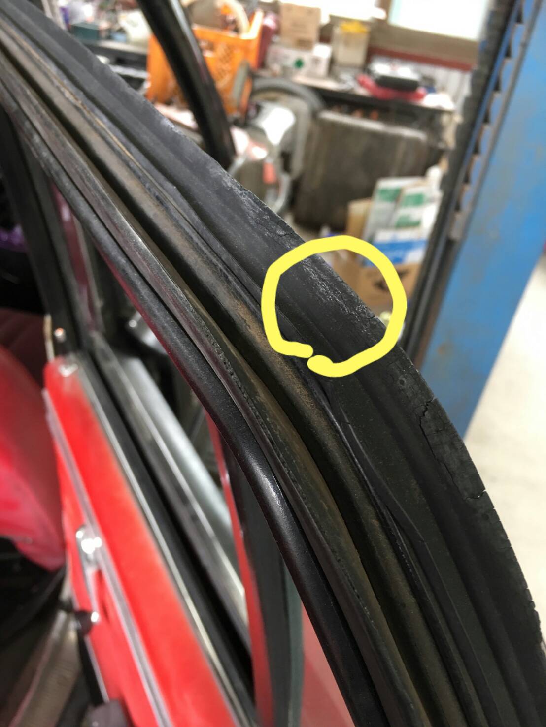 029- Nissan Gloria PA30 Door Inner L-Shaped Rubber